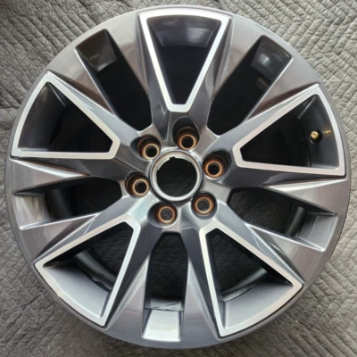 Llanta de aleación 20" Chevrolet Silverado 1500 de fábrica OEM 20x9 2019-2022 Foto 1 de 4