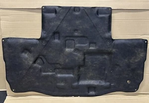 91 - 97 TOYOTA LAND CRUISER FZJ80 FJ80 INSULATOR HOOD PAD OEM NEW - Picture 1 of 3