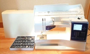 Husqvarna VIKING Sapphire 870 Quilt Exclusive Sensor System Sewing machine - Picture 1 of 20