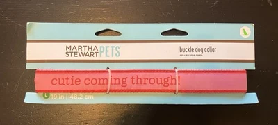 ¡NUEVO! Martha Stewart Pets '¡Cutie Coming Through!' Collar de perro rojo grande 19-16 pulgadas Foto 1 de 2