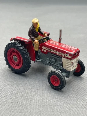 CORGI TOYS MASSEY FERGUSON TRACTOR MULTIPOTENCIA + CONDUCTOR EN BUEN ESTADO DE LIMPIEZA Foto 1 de 4