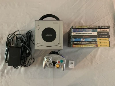 Nintendo GameCube Console And Games Bundle With One Controller And 7 Games - Image 1 of 4