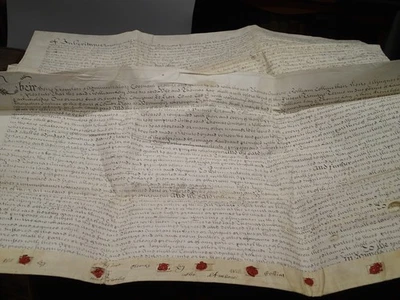 (AH) 1723 Vellum indenture land 27 acres Grove Wantage Berkshire 7 seals - Image 1 of 4