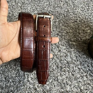 CABELA'S Men's Brown Croc Embossed Leather Belt Size 42 Silver Buckle - Picture 1 of 6