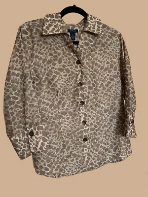 Blusa Westbound para mujer talla M manga larga estampado de lepardo manchado sin arrugas Foto 1 de 4