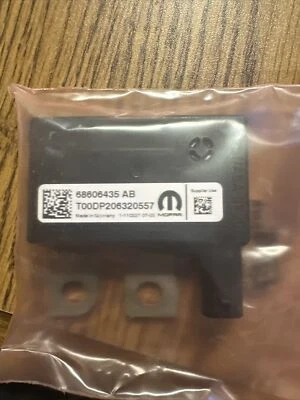 Genuine Mopar INTAKE HEATER GRID Relay 68606435AB 2021-2024 RAM 2500 3500 6.7L Foto 1 de 3