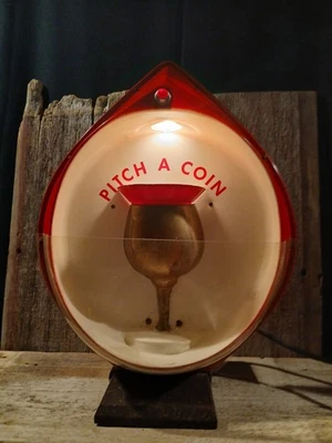 Máquina arcade vintage de 1930 "Pitch A Coin" encimera que funciona con monedas - ¡Funciona! Foto 1 de 4