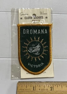 Neu in Verpackung Dromana Victoria Australien Wasserski Skifahrer Souvenir gewebter Aufnäher Abzeichen - Bild 1 von 3
