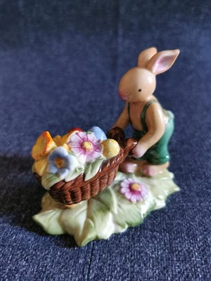 Villeroy & Boch Bunny Family Bunny Rabbit Boy with Wheelbarrow Easter Original Packaging - Image 1 of 4