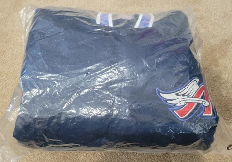 Anaheim Angels Starter Jacket ( Large ) Cover