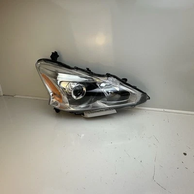 Conjunto de faros - Certificado NSF TYC 20-9321-00-1 para Nissan Altima 13-15 Foto 1 de 4