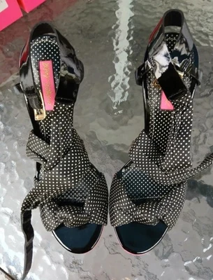 Betsey Johnson Vero Cuoio Black  & White Polka Dot  Peep toe Stiletto Sz 7.5M - Image 1 of 4