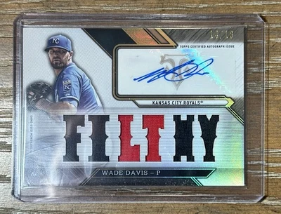 Wade Davis /18 Auto Game Used Relic 2016 Topps Triple Threads Kansas City Royals - Image 1 of 2