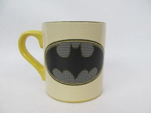 14 Ounce DC Silver Buffalo Batman Coffee Mug Bat Signal - Picture 1 of 3