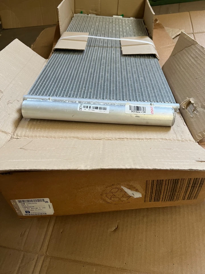 13453205 OE Genuine A/C Air Con Condenser for Vauxhall Corsa E 2014- - Image 1 of 1