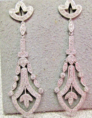 Серьги-люстры в стиле ар-деко с бриллиантами белое золото 14 карат предложение - Изображение 1 из 4