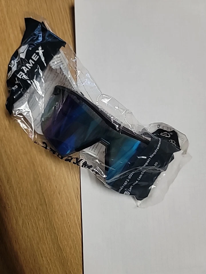 Gafas de sol Pyramex PMXSPEC de vidrio de seguridad, estilo envolvente panorámico (1 par) Foto 1 de 1