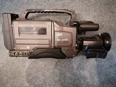 JVC Profivideokamera  3-CCD GY-X2 Format S-VHS Pro  - Bild 1 von 4