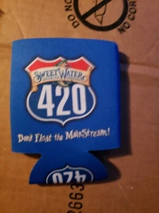 Menge 12 NEU 420 Süßwasser Bier Koozie Koozies schwimmen nicht das MainStream Gebräu - Bild 1 von 1