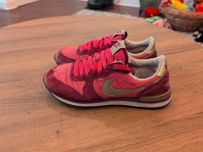 Nike Mujer Internacionalista Waffle Rojo Dorado Correr De Colección 316374-691 Talla 6.5 Foto 1 de 4