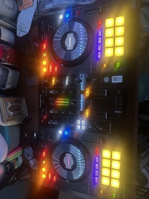 Pioneer DDJ-800 2 Channel Portable DJ Controller - Black - Image 1 of 4