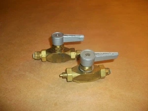 2PC IMPERIAL EASTMAN VALVE 1/8" &  1/16" NEW - Picture 1 of 2
