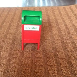 DEPT 56 CHRISTMAS SNOW VILLAGE METAL RED GREEN MAILBOX EUC - Picture 1 of 9