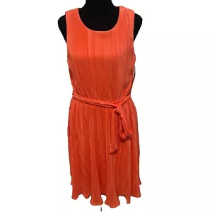 Vestido LF Leslie Fay para mujer 10 coral plisado calce y acampanado cuello redondo $88 - Imagen 1 de 13