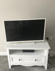 Alba 24 Inch HD Ready LED TV/DVD Combi - White TV and Unit - Moving Sale - Picture 1 of 3