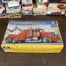 Italeri 1:24 Road Commander U.S. Wrecking Truck Vintage model kit #794