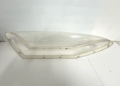 Объектив Fokker F100 Aircraft Wingtip P/N ND10702-711 - Изображение 1 из 3