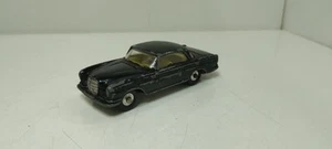 CORGI TOYS - MERCEDES BENZ 220 SE COUPE - Imagen 1 de 9