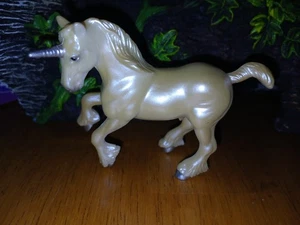 Breyer Horse Stablemate  Unicorn Fire Ice Draft - Afbeelding 1 van 1