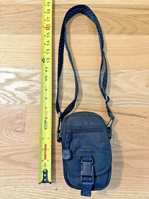 Samsonite Black Small Camera Case, Adjustable Shoulder Strap, FID: 30, PO:1328 - Image 1 of 4