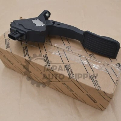 GENUINE TOYOTA 08-22 SEQUOIA | 07-21 TUNDRA ACCELERATOR PEDAL SENSOR 78110-0C012 - Image 1 of 4