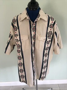 VINTAGE Wrangler Aztec Checotah Short Sleeve Pearl Western Snap Shirt Size XL - Picture 1 of 9