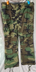 Pantalones De Colección, Pantalones De Combate Patrón Camuflaje Bosque Para Hombre Talla XL -Regular - Imagen 1 de 9