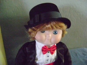 Bette Ball Dolly Dingle Doll Goebel Musical 80th Anniversary " Dandy " - Picture 1 of 14