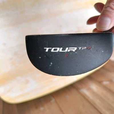 Dunlop Tour Tp 13 Right handed golf  Putter 0 Gecko-tac grip - Image 1 of 4