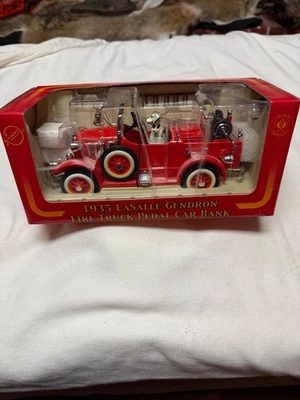 Napa 1935 Lasalle Gendron camión de bomberos banco de coche a pedales 1/8 diecast Foto 1 de 4