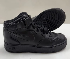 Nike Boys Air Force 1 Mid LE DH2933-001 Black Basketball Shoes Sneakers Sz 4Y - Picture 1 of 8