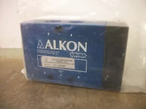 ALKON 4-WAY 5-PORT 3/8" PNEUMATIC VALVE P-140SP NEW - Picture 1 of 4