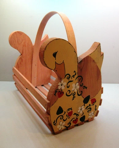Original Wooden Sawmill Critters  Duck Basket Selmer, Tennessee 30375 Cover