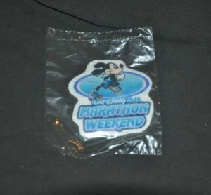 DISNEY--WORLD--MARATHON WEEKEND--2 NEW PATCHES-  NEW  - Bild 1 von 3