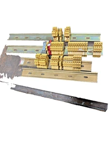 Lot of 31 Allen Bradley AB Typ D-MBK/E 1492-U Terminal Block Ends - Picture 1 of 3