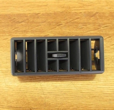 1989-1993 CADILLAC DEVILLE FWD FLEETWOOD OUTER LH OR RH A/C OUTLET DK SAPPHIRE - Imagem 1 de 4