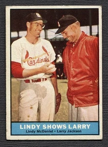 1961 Topps #75 Lindy Shows Larry (Larry Jackson / Lindy McDaniel) - Bild 1 von 2