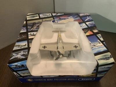 Avião Franklin Mint FW-190 Eastern Front Luftwaffe em escala 1/48 - Imagem 1 de 4
