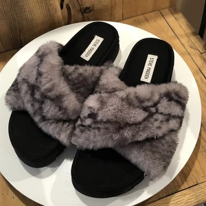 Steve Madden Amari Faux Fur Slippers Size 9M Grey Black Comfort Grip Slip On - Picture 1 of 10