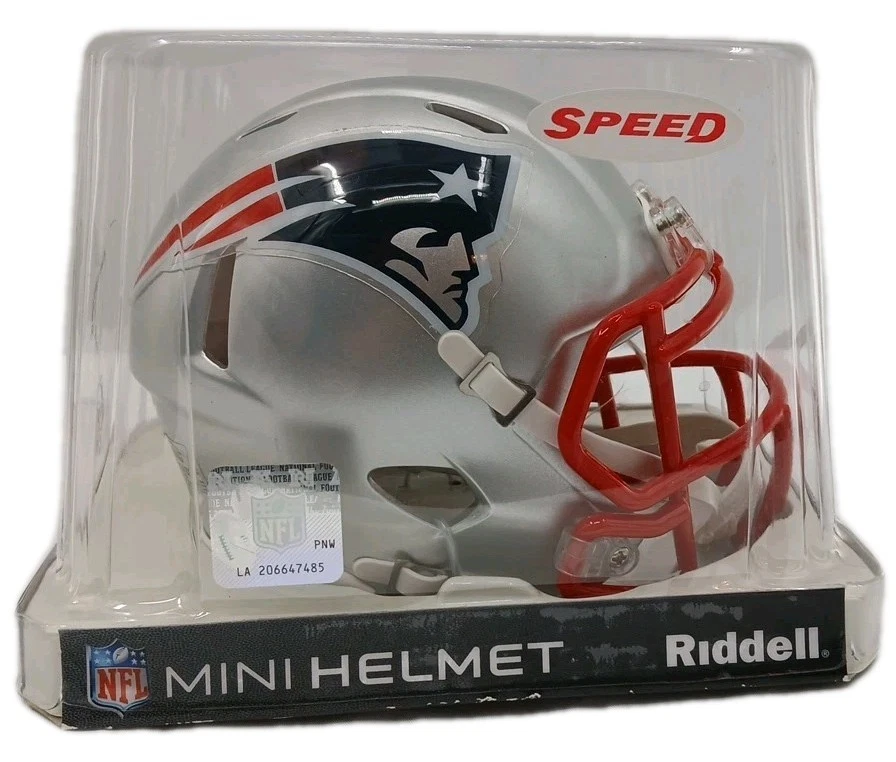 Tom Brady Signed Autographed Mini Helmet Riddell Speed COA 2017